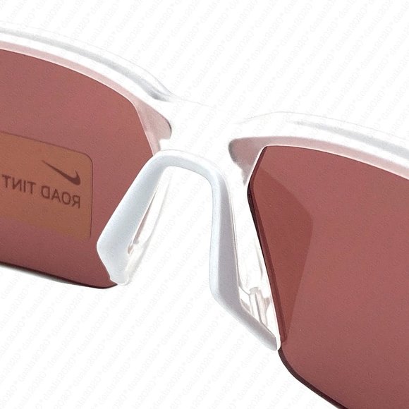 NIKE Maverick Free 20 M CW7467 975 60mm Clear Sunglasses - Picture 8 of 10